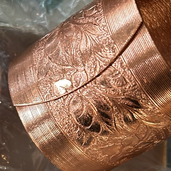 Vintage Coppercraft set of 4 copper napkin rings in box. - Picture 5 of 8